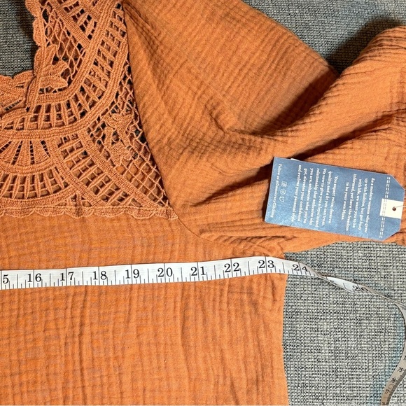 Democracy Above Elbow Bubble Sleeve Square Crochet Neck Woven Top Sz  XL - Picture 10 of 12